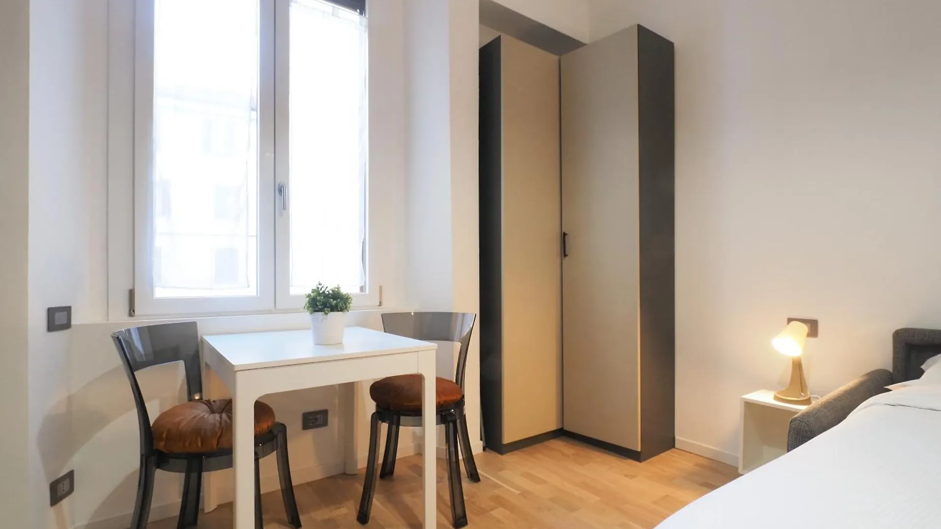 Primopiano - Fogazzaro Apartment Milan